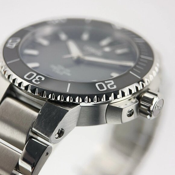 Oris Aquis Date Cal 400 Steel Black Dial 41.5mm Automatic Men's Watch 7769 - Picture 3 of 10